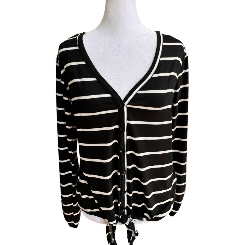 Joe Boxer Long Sleeve V-Neck Lace Back Tie Front Blue White Stripe Shirt. Medium